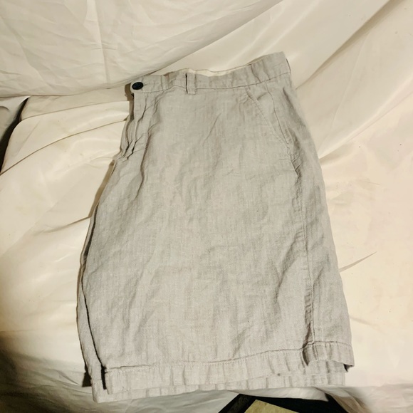 Light Grey Linen Old Navy Sz 36 Men’s shorts - Picture 3 of 4